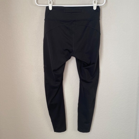 Outdoor Voices Black 7/8 Length Leggings - Size Medium - EUC - Picture 3 of 7